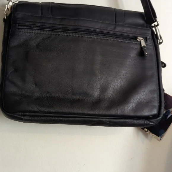 Canyon Outback Leather Goods, Inc. Unisex Leather Briefcase - Picture 5 of 7